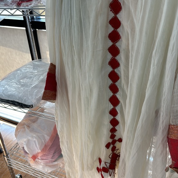 Ethiopian and Eritrean traditional dress - Picture 2 of 2